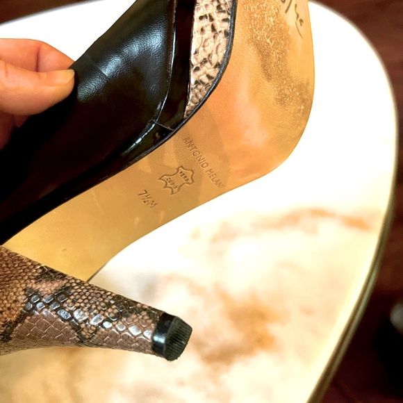 Antonio Melani Black Python Style Pumps Size 7.5 - Picture 9 of 9